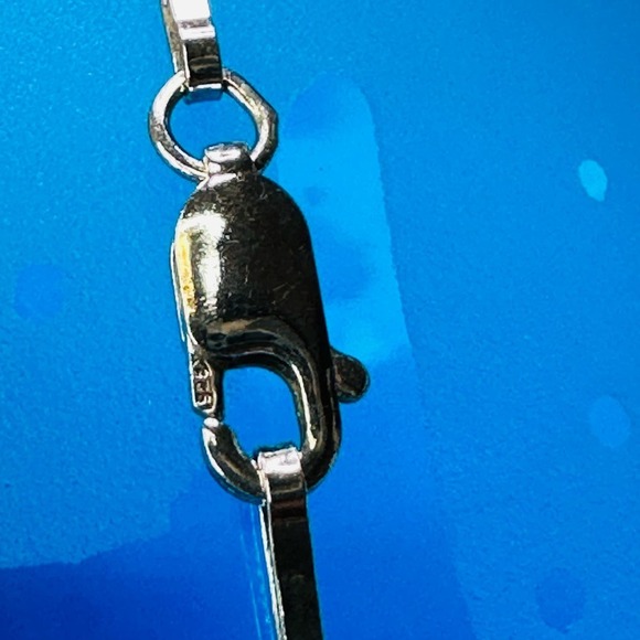 Amber Stone with Leaf Vines Designs Sterling Pendant Sneak Chain Necklace - Picture 5 of 9